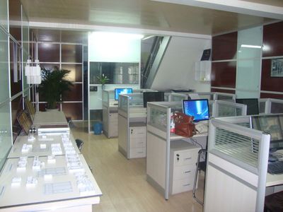 德州辦公隔斷與屏風批發 型材百葉選材指南與安裝維修服務解析